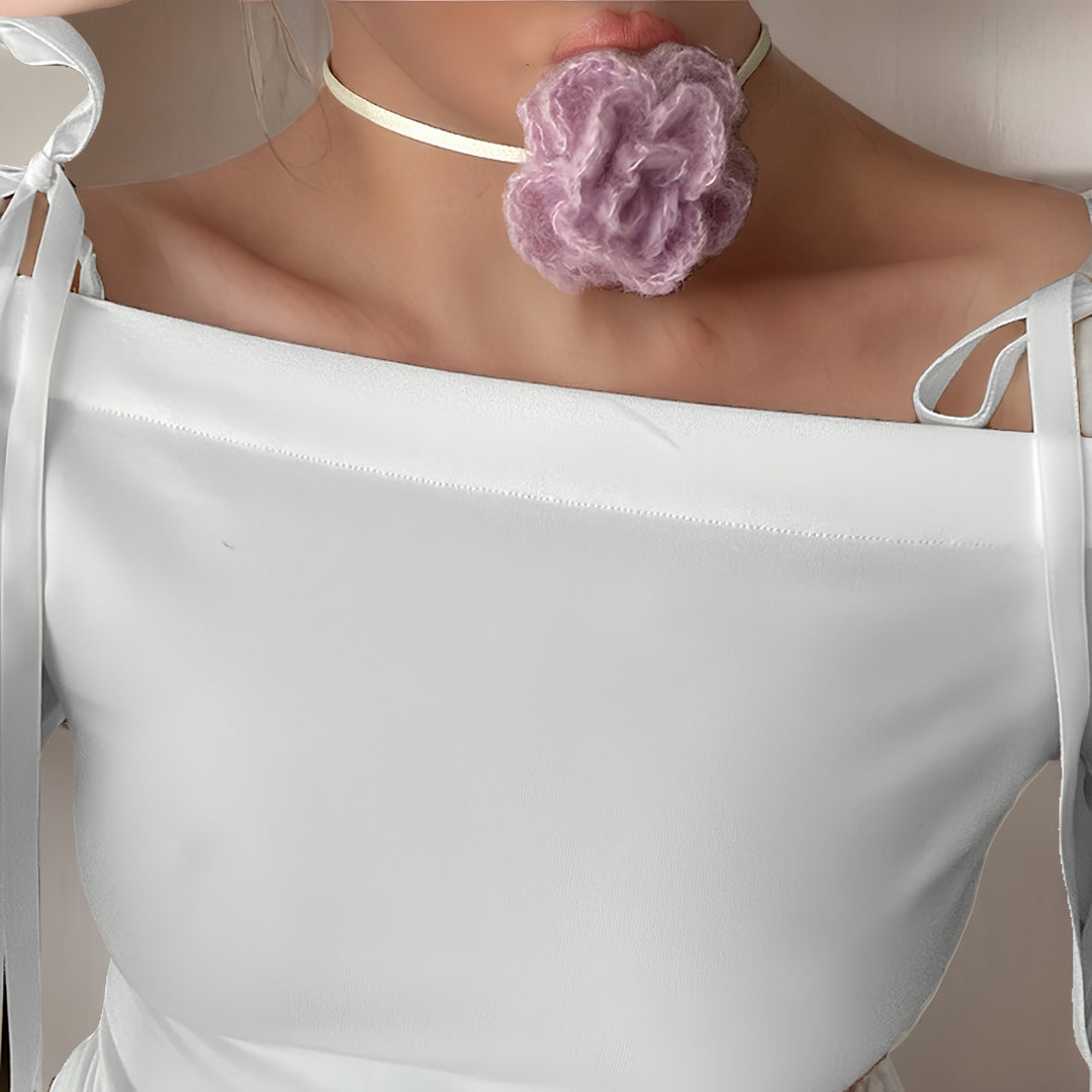 Damen eleganter Choker mit floralen Details und Satinband EB