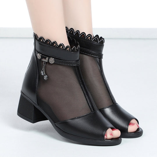 Damen Offene Stiefeletten mit elegantem Lochmuster und dekorativen Schmuckdetails EB