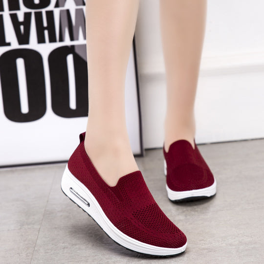 Damen Slip-On Sneakers mit atmungsaktivem Obermaterial und stoßdämpfender Sohle EB