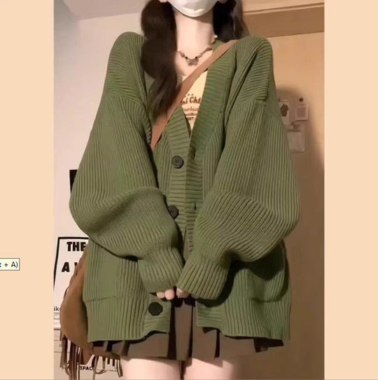 Damen Grobstrickjacke mit großen Taschen und Knopfdetails EB