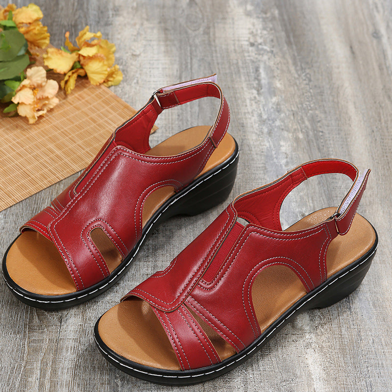 Damen Bequeme und stilvolle Sandalen mit einzigartigem Schnitt EB