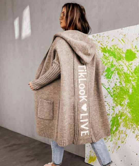 Damen Strickjacke mit Kapuze und innovativem Schriftzug EB