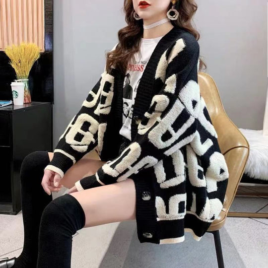 Damen stilvolle gestrickte Cardigan im Oversized-Look EB