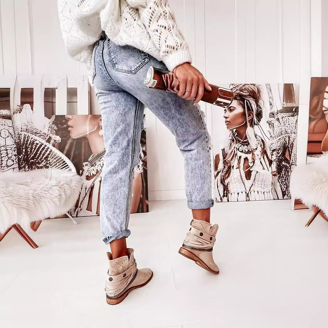 Damen Boyfriend-Jeans mit Destroyed-Details und hohem Komfortbund EB