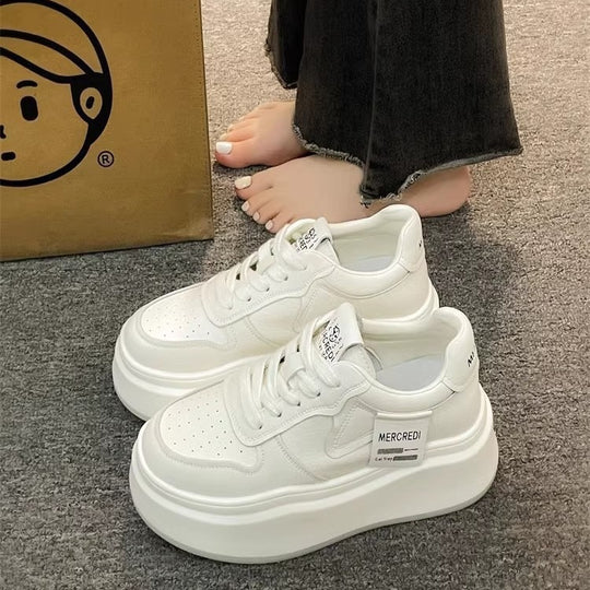 Damen Plateau-Sneaker mit luftiger Mesh-Oberfläche und komfortabler Dämpfung EB