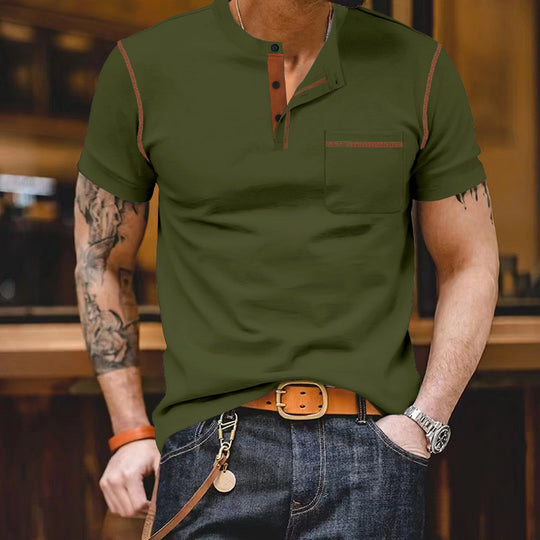 Herren modisches Kurzarm-Henley-Shirt mit kontrastierenden Akzenten und praktischer Brusttasche EB