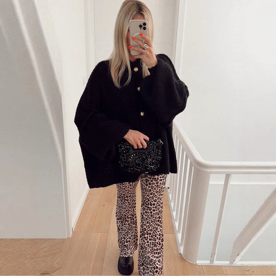 Damen Grobstrickjacke mit eleganten Knopfdetails und lässigem Oversized-Schnitt EB