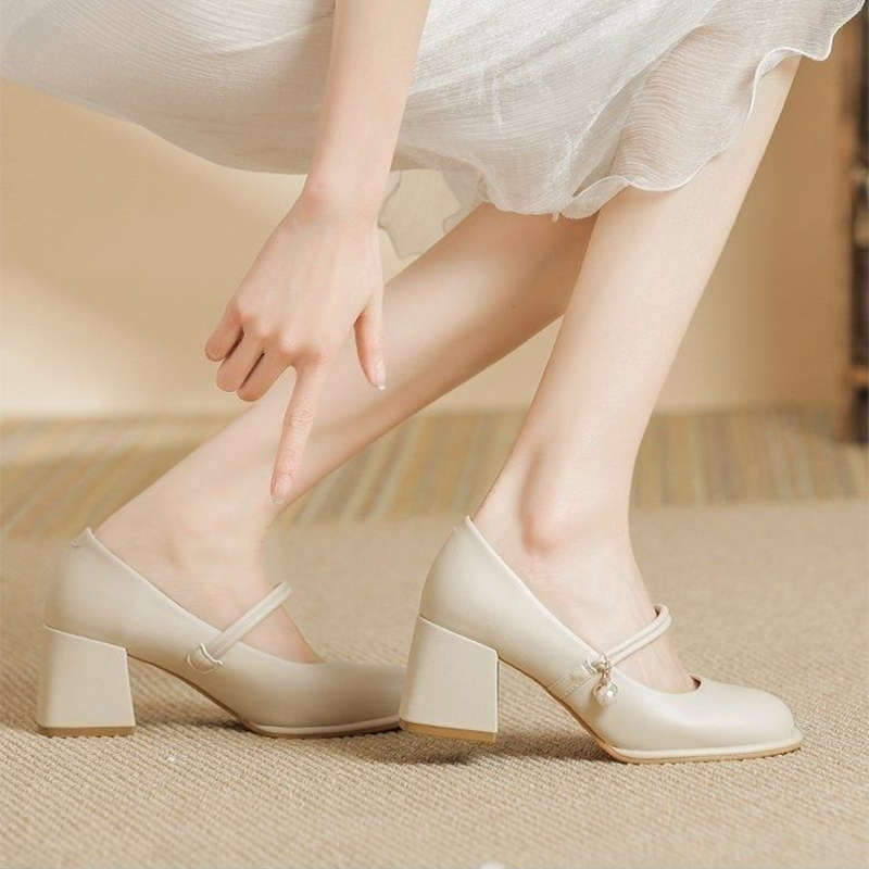 Damen Modische Mary-Jane High Heels mit eleganter Perlen-Details EB