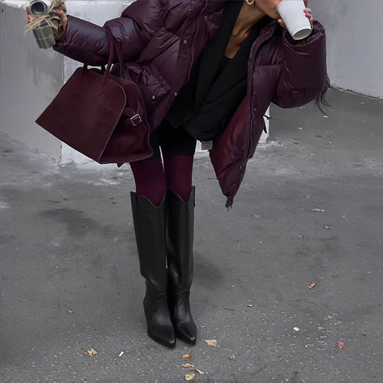 Damen Oversized Daunenjacke mit sichtbarem Steppdesign und hohem Kragen EB