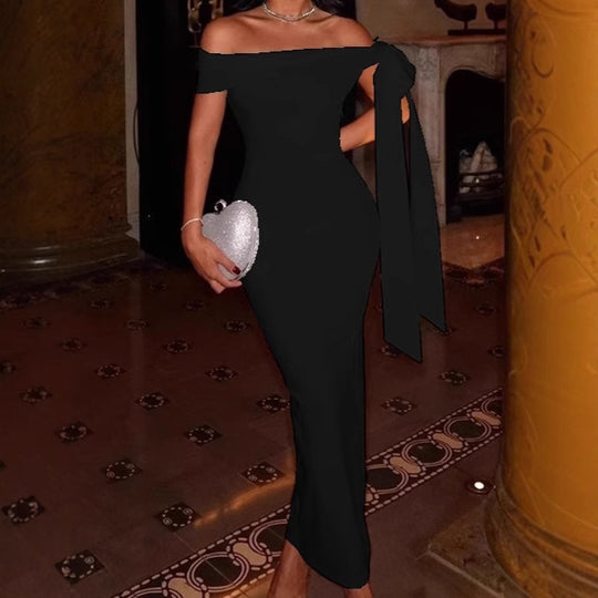 Damen Elegantes Off-Shoulder Maxikleid mit figurformendem Schnitt und schwingendem Saum EB