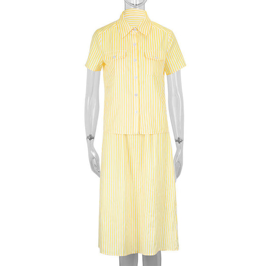 Damen Maxikleid mit trendigem Streifenmuster und eleganter Knopfleiste EB