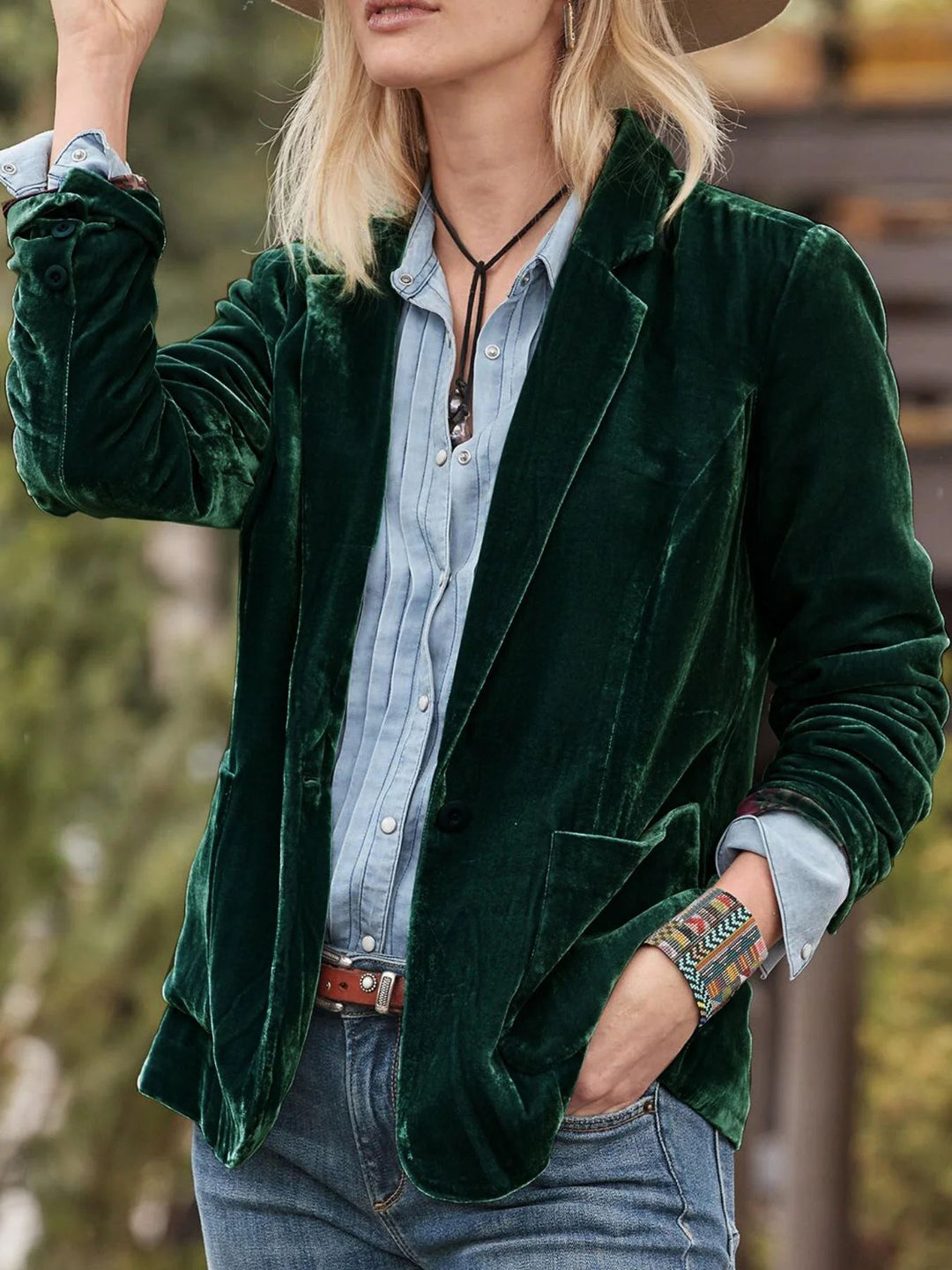 Damen Samt-Blazer mit klassischem Revers und soften Fall EB