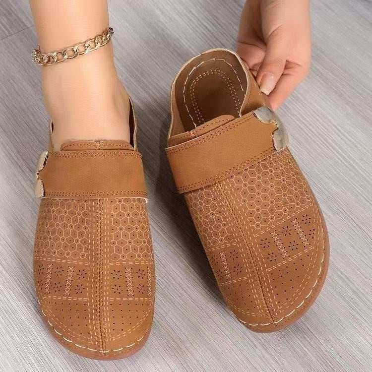 Damen Komfortable Clogs mit modischen Perforationen EB