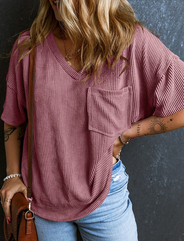 Damen lässiges Kurzarmshirt mit V-Ausschnitt und Brusttasche EB