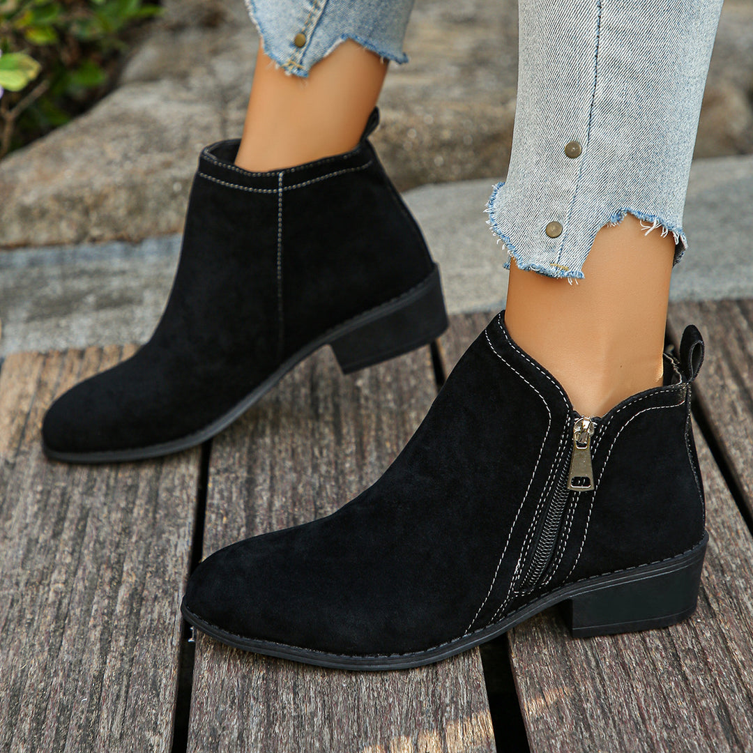 Damen elegante Ankle-Boots aus Velourslederimitat mit seitlichem Reißverschluss und niedrigem Blockabsatz EB