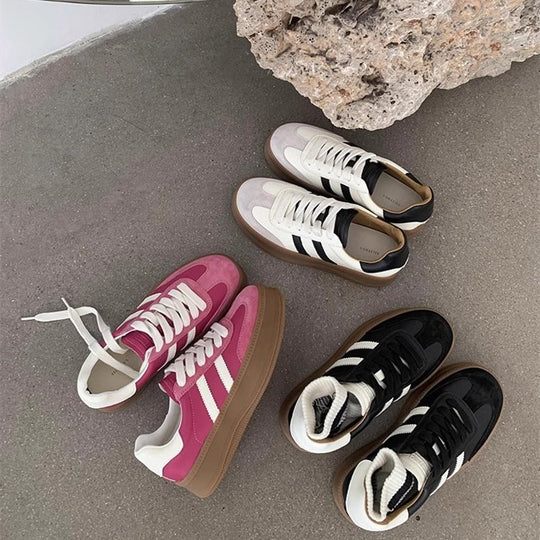 Damen Plateau-Sneaker mit sportlichem Design und breiter Sohle EB