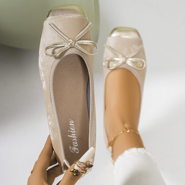 Damen Ballerinas mit funkelndem Schleifendesign und glänzender Kappenverzierung EB