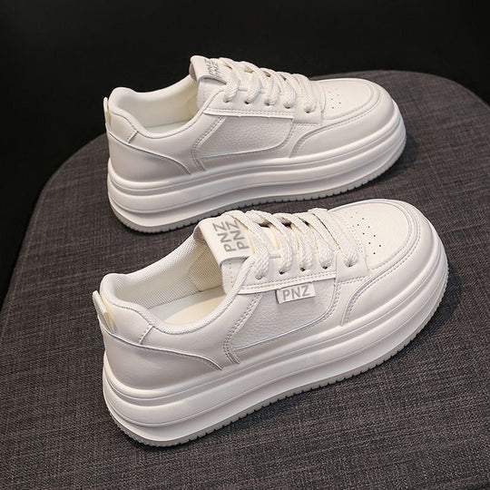 Damen Plattform Sneakers mit dämpfender Sohle und modernem Design EB