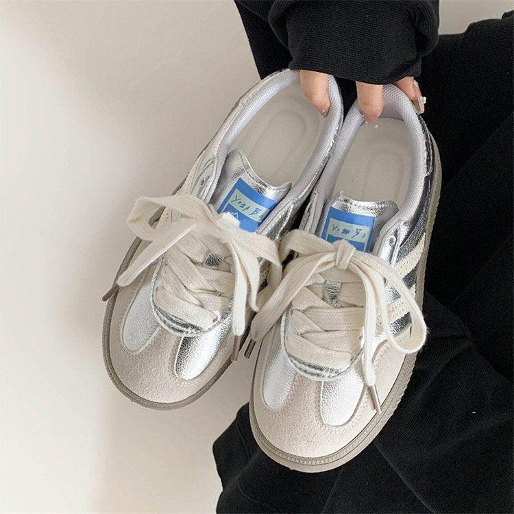 Damen Sportliche Sneakers mit reflektierenden Elementen und atmungsaktiver Oberflächenstruktur EB