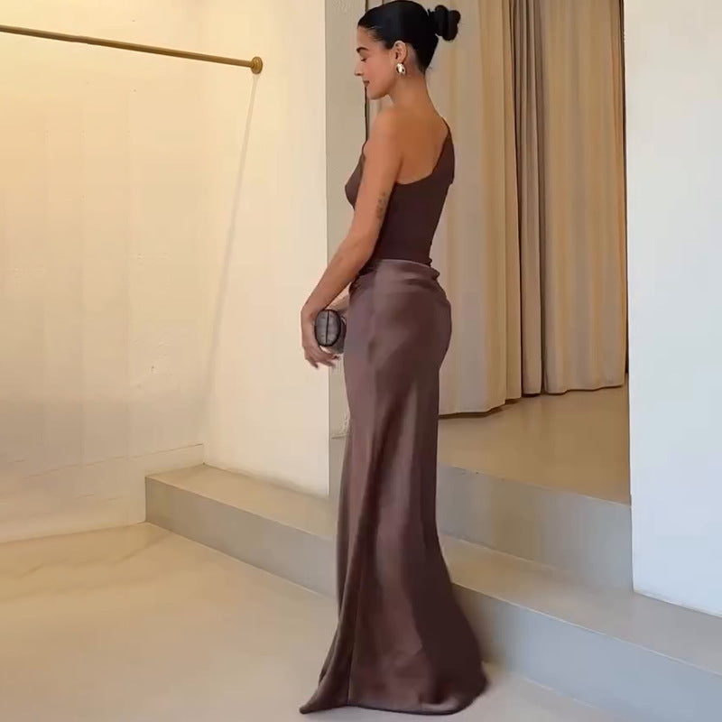 Damen elegantes Abendkleid mit asymmetrischem Schnitt und fließendem Design EB