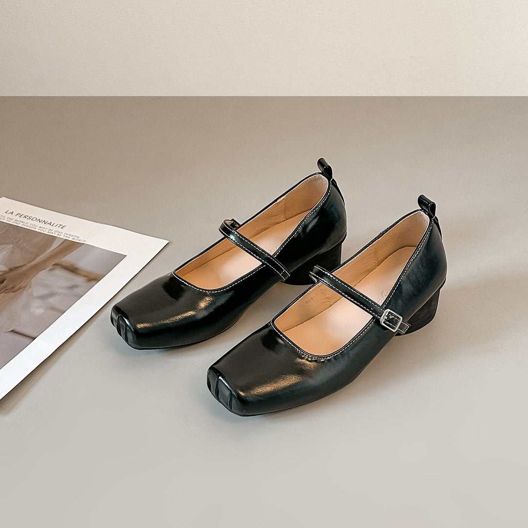 Damen Ballerina Schuhe mit elegantem Riemen und spitz zulaufendem Design EB