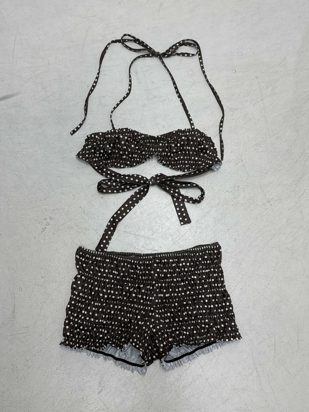 Damen Bandeau-Bikini Set mit Rüschung und verspieltem Punktdesign EB