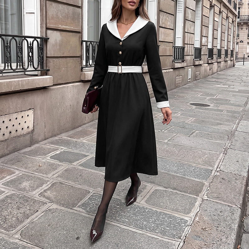 Damen Vintage-inspiriertes A-Linien Midikleid mit kontrastierendem Reverskragen, Taillengürtel und goldenen Zierknöpfen EB