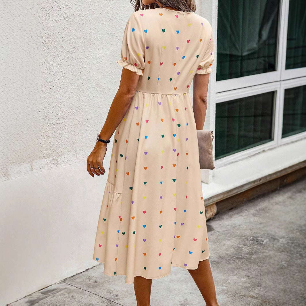 Damen Midi-Kleid mit buntem Herzdesign und verspieltem Volantschnitt EB