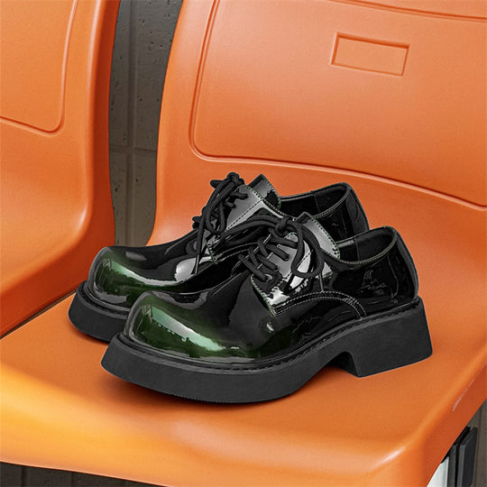 Damen Hochglänzende Schnürschuhe mit dicker Sohle und modischem Design EB
