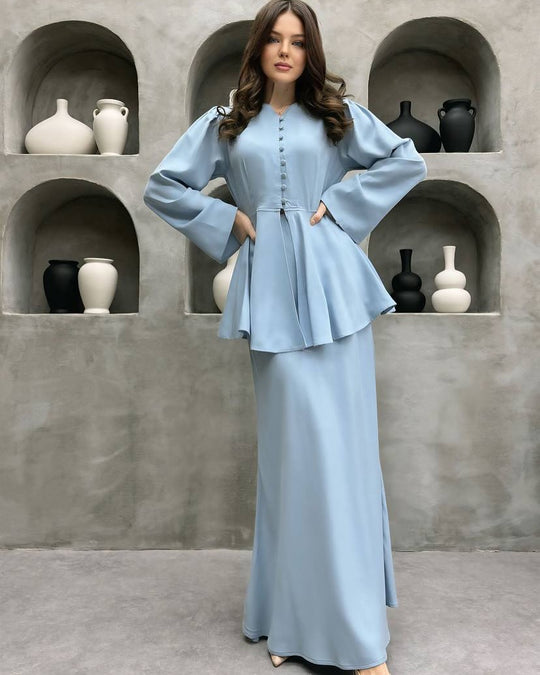 Damen Elegantes Kleid mit Rüschendetails und Knopfleiste EB