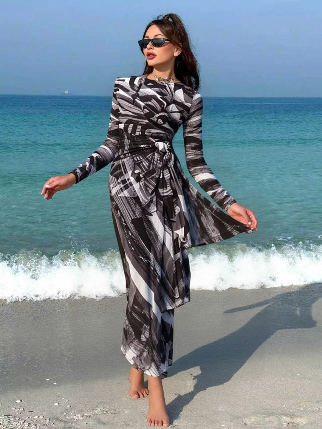 Damen Maxi-Strandkleid mit raffiniertem Wickeldesign EB