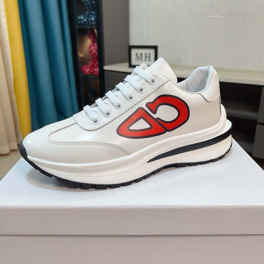 Damen Sportliche Sneakers mit dämpfender Laufsohle und ergonomischem Design EB