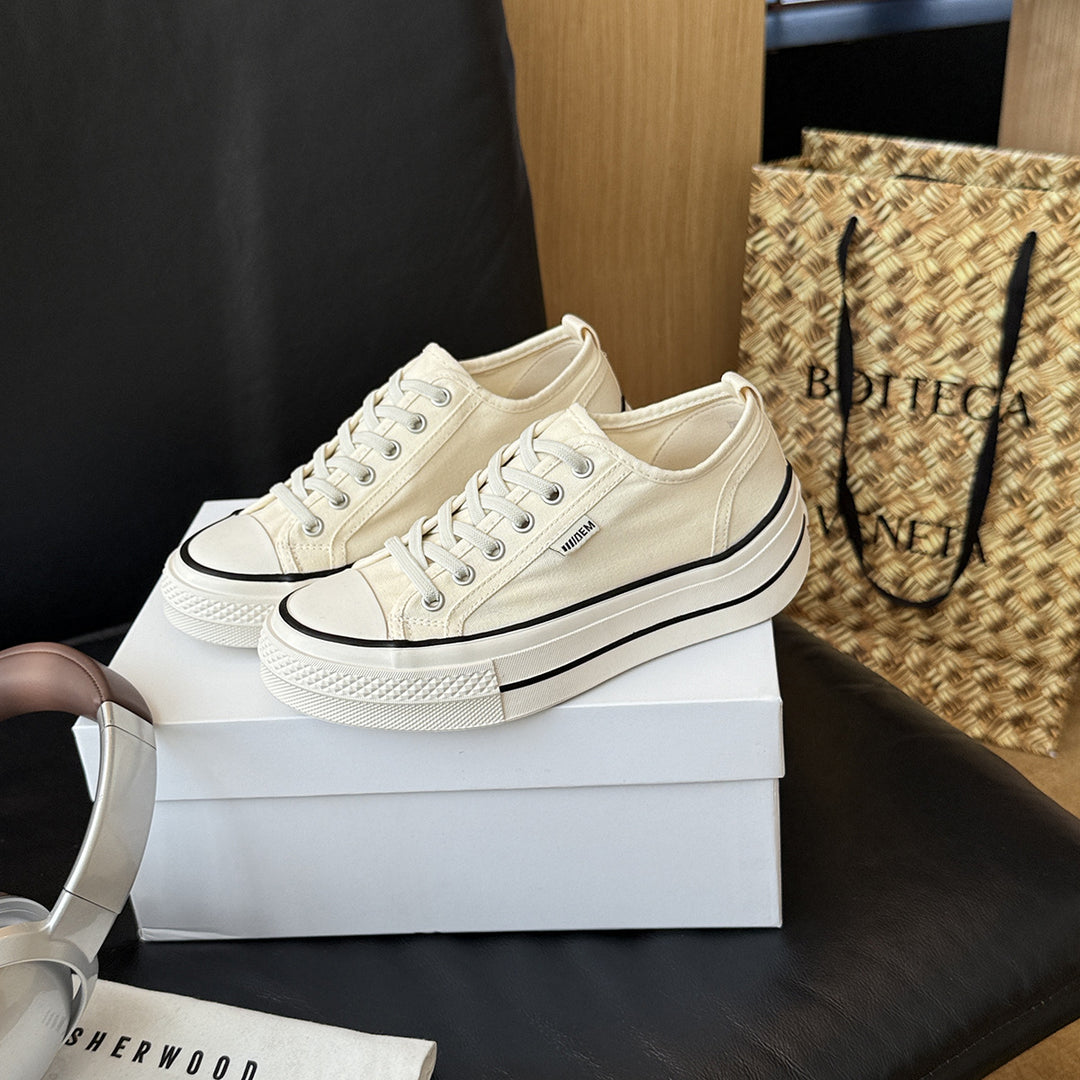 Damen Modische Sneakers im lässigen Stil mit auffälligen Schnürsenkeln EB