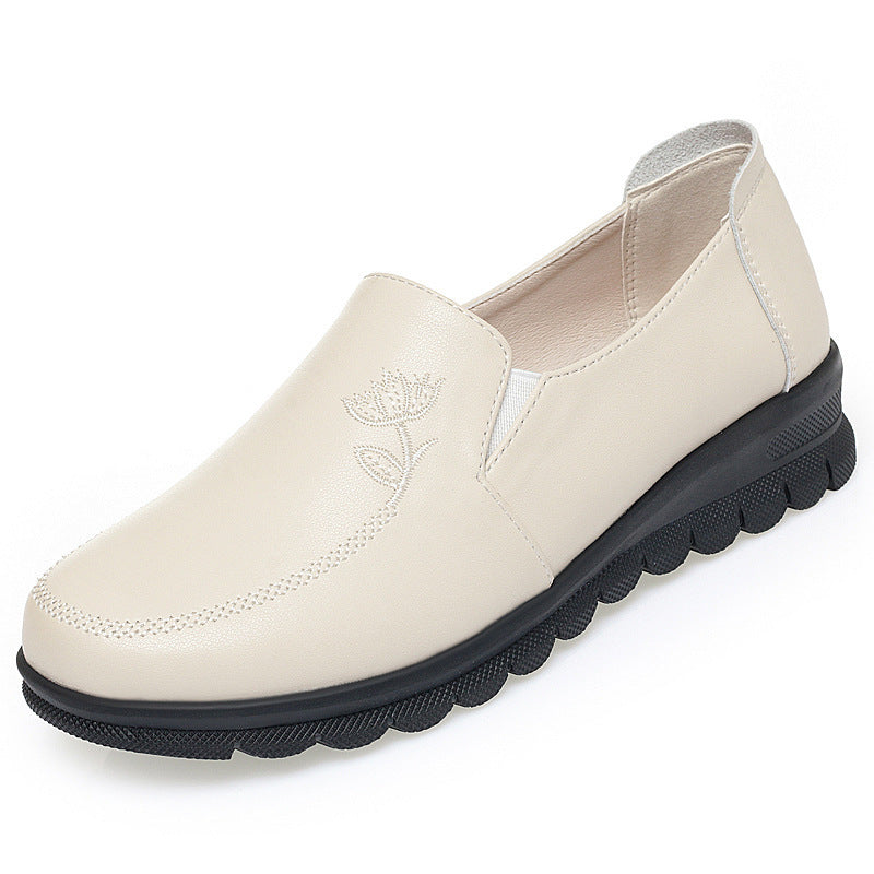 Damen Bequeme Slip-On Mokassins mit elegantem Blumenemblem EB