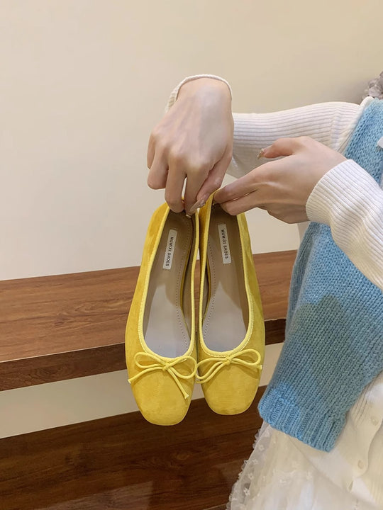 Damen Ballerinas aus hochwertigem Wildleder mit verspieltem Schleifen-Detail EB