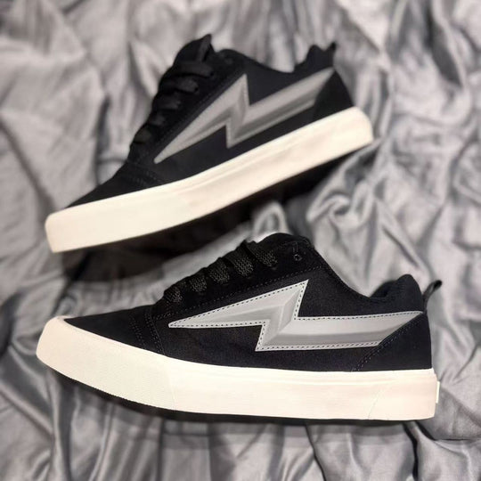 Damen Sportliche Sneakers mit dynamischem Blitzdesign EB
