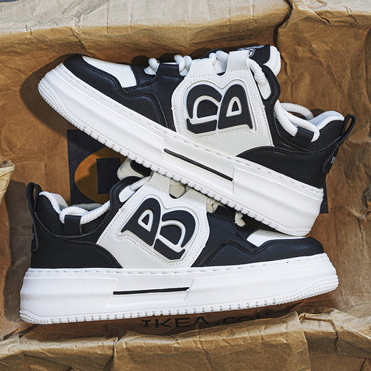 Damen Sneaker mit sportlichem Design und atmungsaktiver Oberfläche EB
