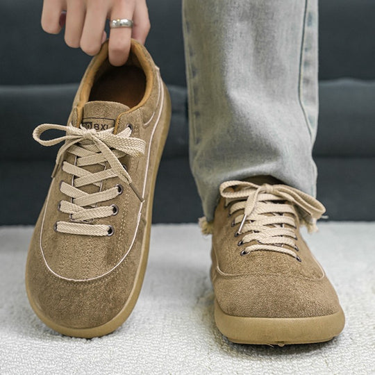 Damen Sportliche Sneaker mit hochwertigem Wildleder-Obermaterial und bequemer Laufsohle EB