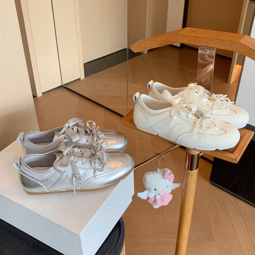 Damen Modische Sneakers aus metallischem Leder mit angesagtem Schleifenakzent EB