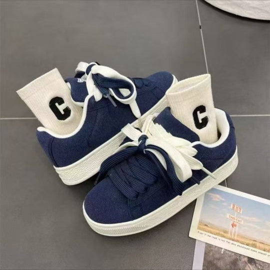 Damen Sportliche Sneaker aus weichem Wildleder mit rutschfester Sohle EB