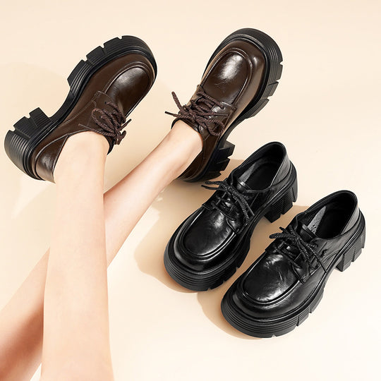 Damen Bequeme Schnürschuhe im modischen Chunky-Look EB