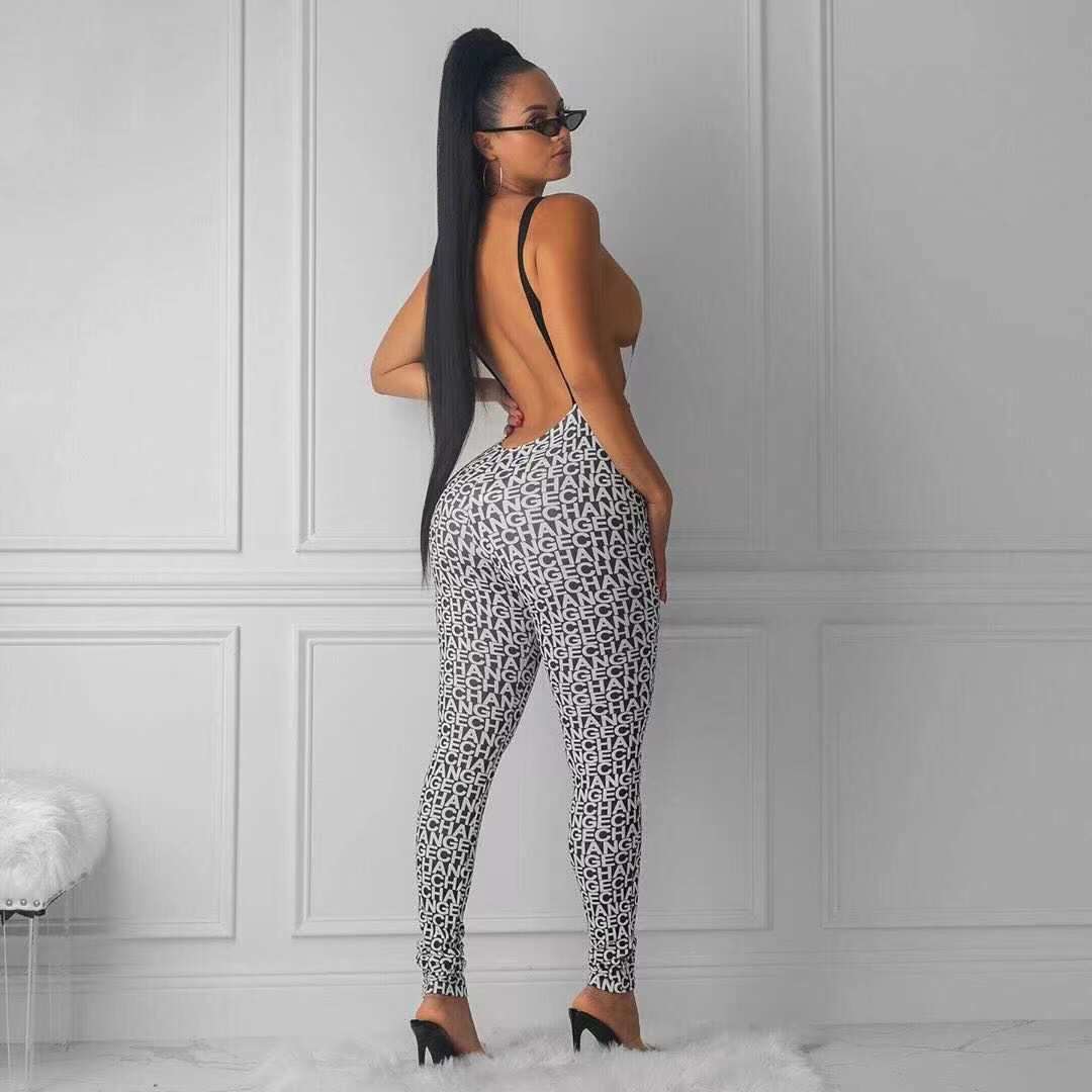 Damen körperbetontes Sport-Outfit mit modischem Print EB