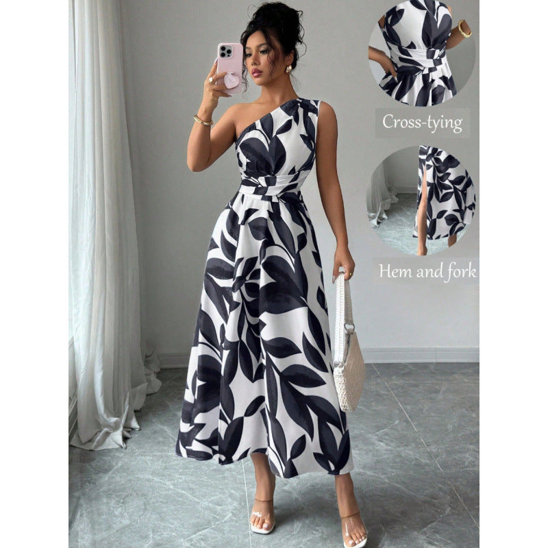 Damen Maxikleid mit asymmetrischem Schnitt und floralem Design EB