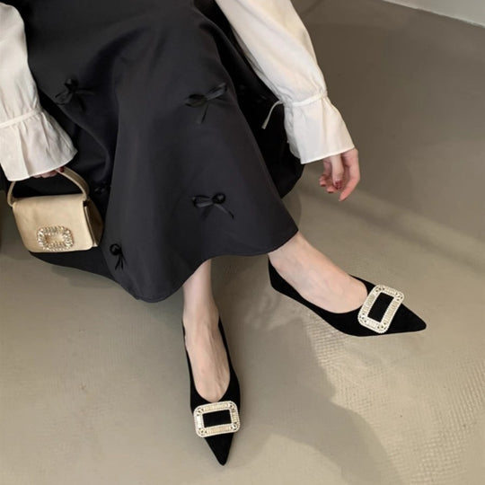 Damen elegante spitze Ballerinas mit funkelndem Schmuckdetail EB