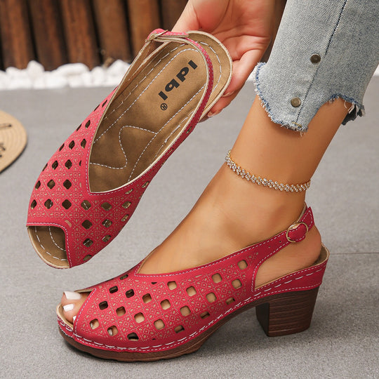 Damen Sandalen mit verziertem Schnitt EB