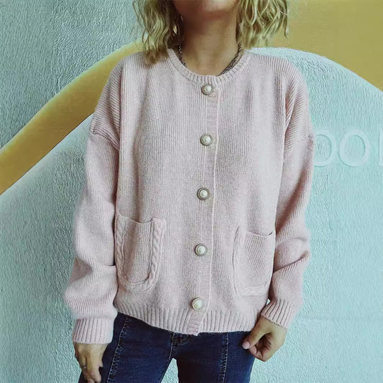 Damen Strickjacke mit dekorativen Perlenknöpfen und praktischen Taschen EB