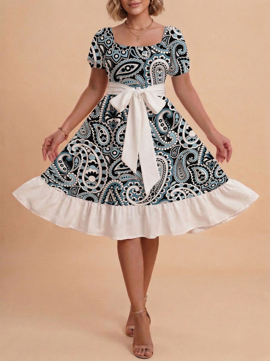 Damen Verspieltes Maxikleid mit Bärenmuster und taillierbarem Band EB