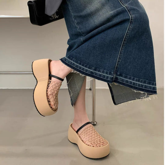 Damen Plattform-Mules mit durchlöchertem Netzdesign und komfortabler Sohle EB