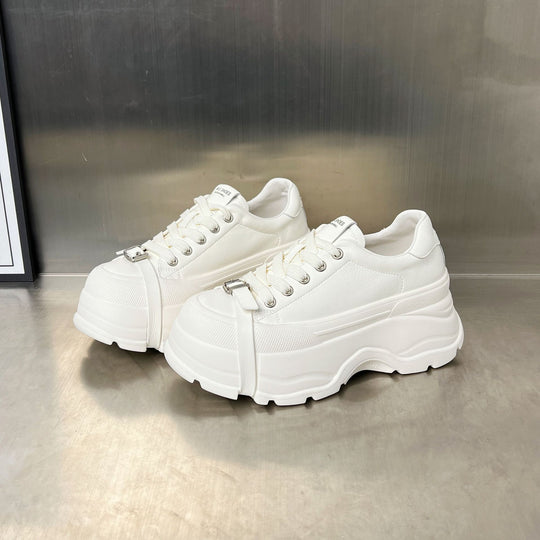 Damen Plateau-Sneaker im sportlichen Design mit verstellbarem Riemen EB