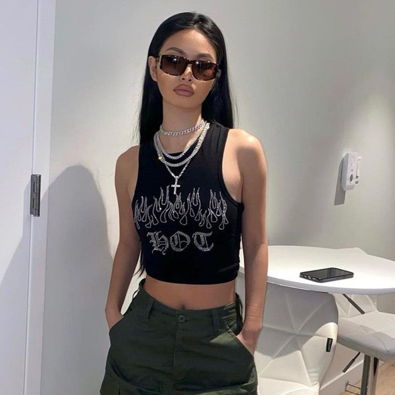 Damen Crop-Top mit auffälligem Flammenmotiv und glänzenden Akzenten EB